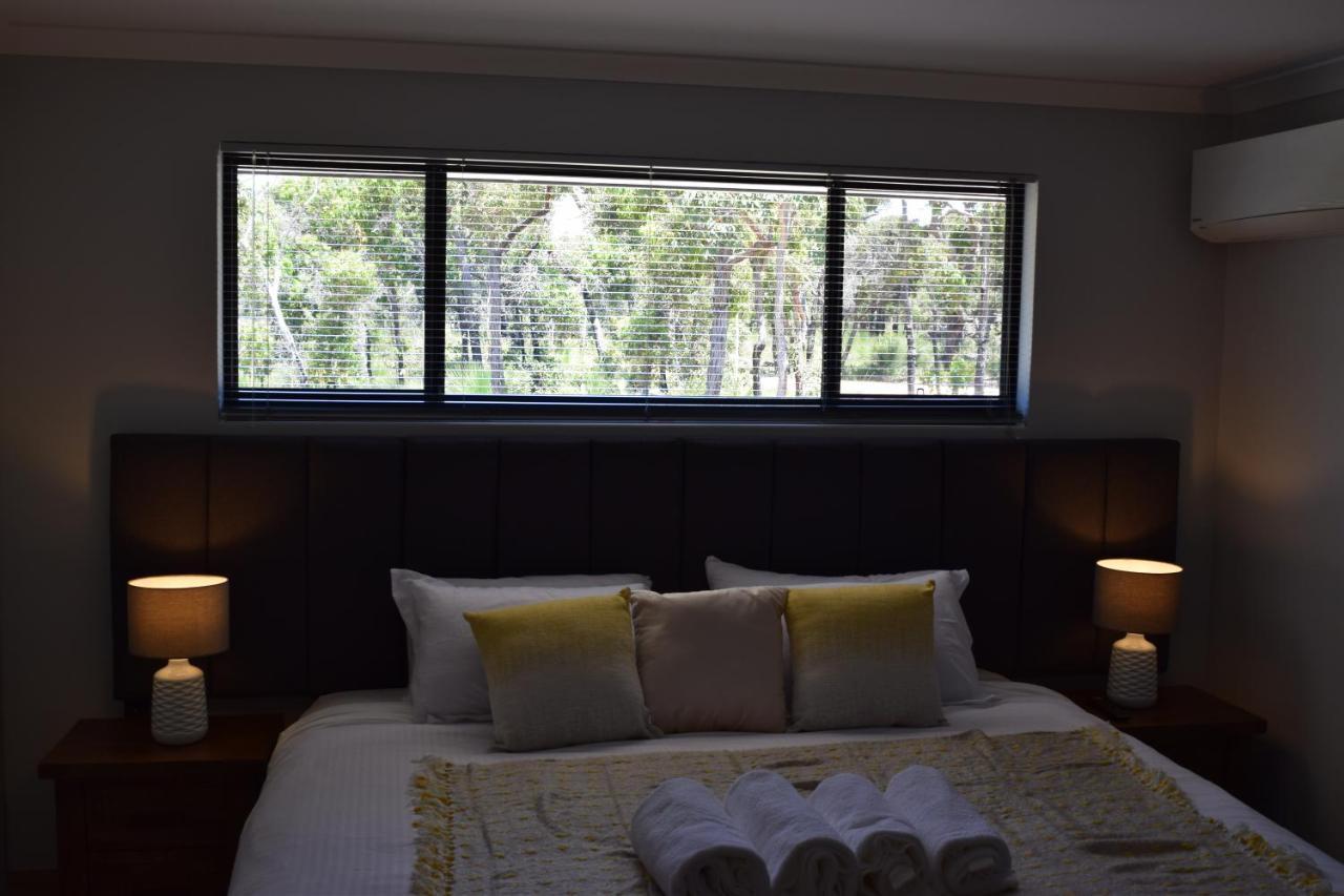 Eagle Bay House Bed & Breakfast Dunsborough Bagian luar foto